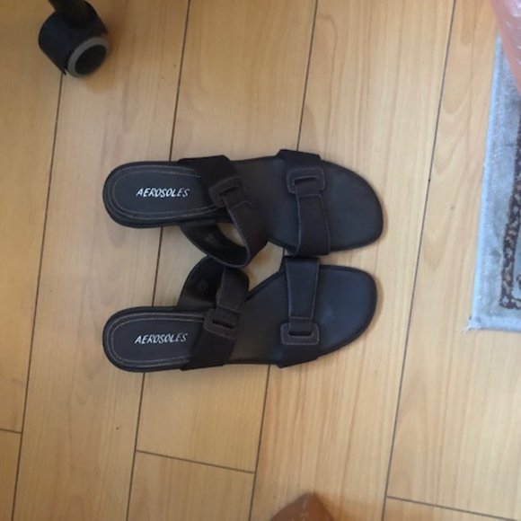 Brown Heeled Aerosole Sandals, size 8.5 - Picture 4 of 4